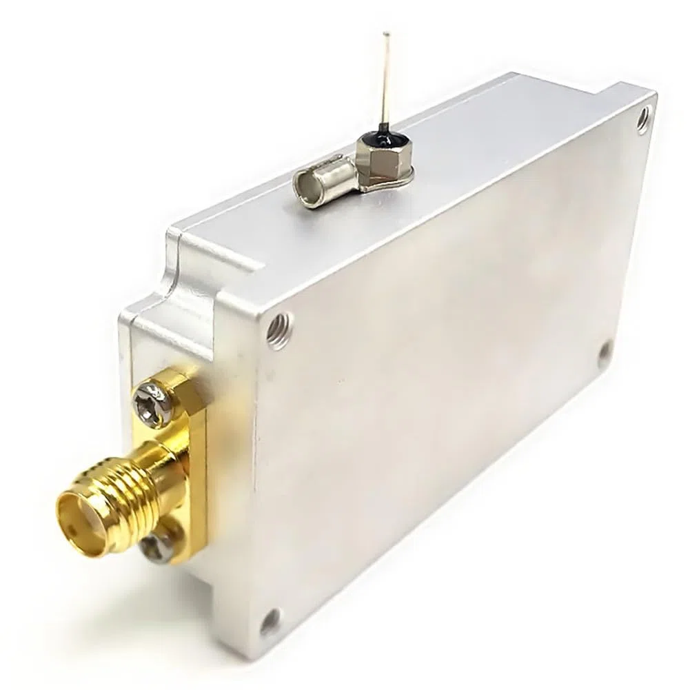 Module GPS 0,5-3,5 GHz avec gain de 50 dB et chiffre de bruit de