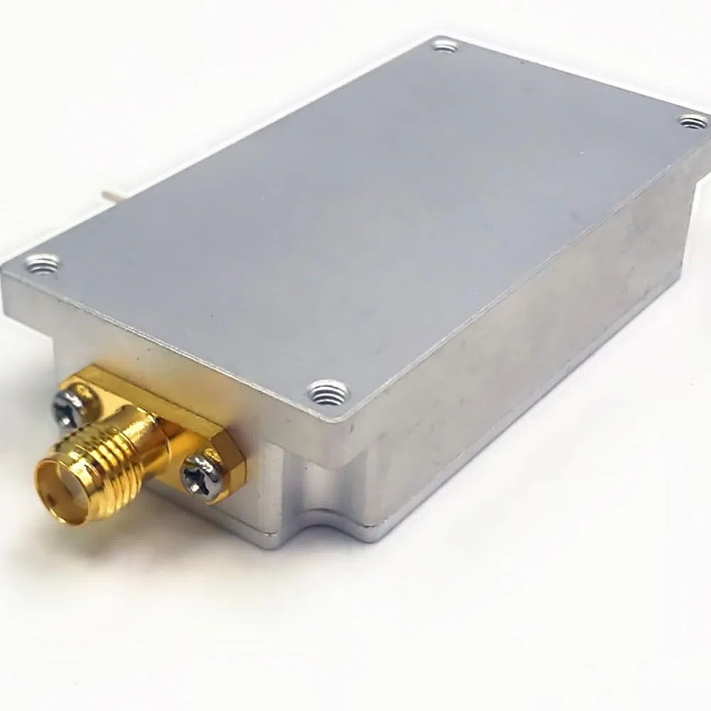 Module GPS 0,5-3,5 GHz avec gain de 50 dB et chiffre de bruit de